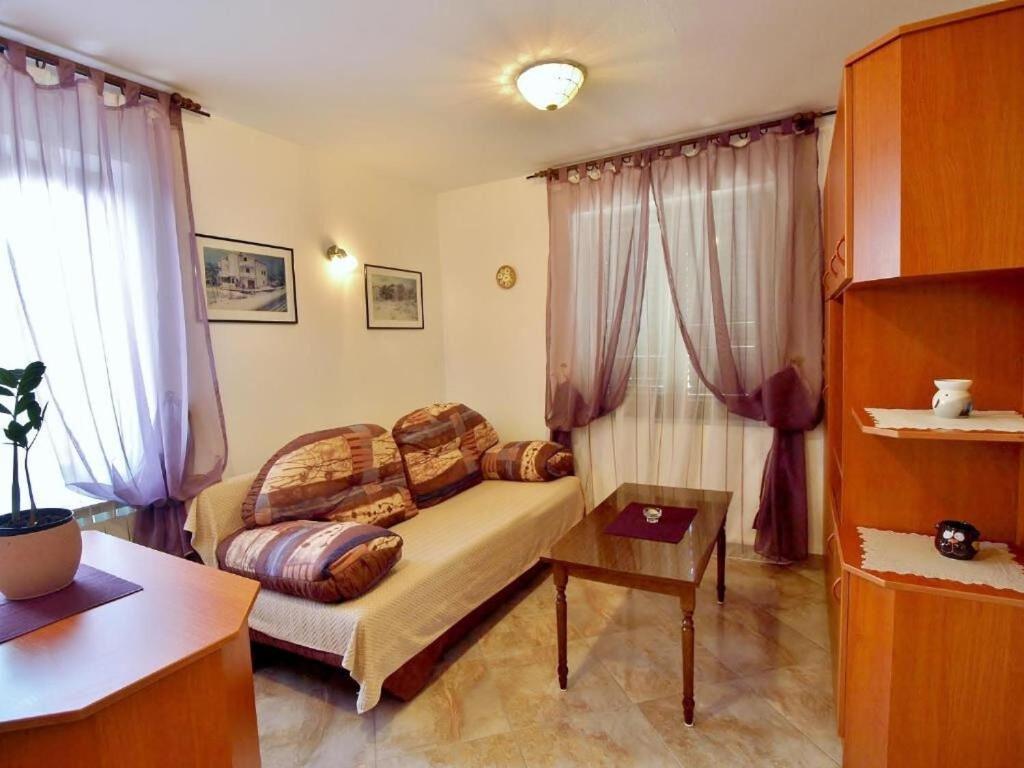 Apartments Zdenka - Garden Terrace Barbat na Rabu Dış mekan fotoğraf